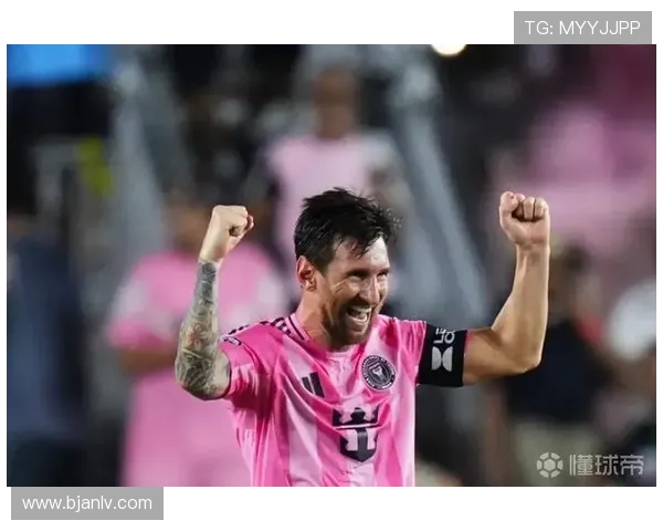 梅西重返巴萨传闻再起 球迷热议是否回归梦幻阵容