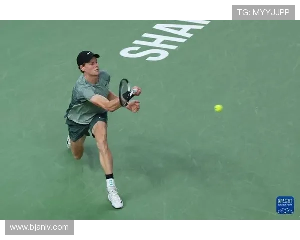 全球网球明星汇聚上海赛场 激战正酣 谁将捧起今年的冠军奖杯