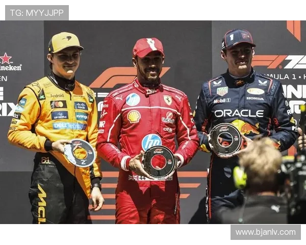 F1赛季激战正酣 红牛车队领跑积分榜 汉密尔顿力争突破新纪录