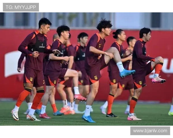 中国男足世预赛关键战迎强敌主帅调整阵容力争出线全队备战状态回暖